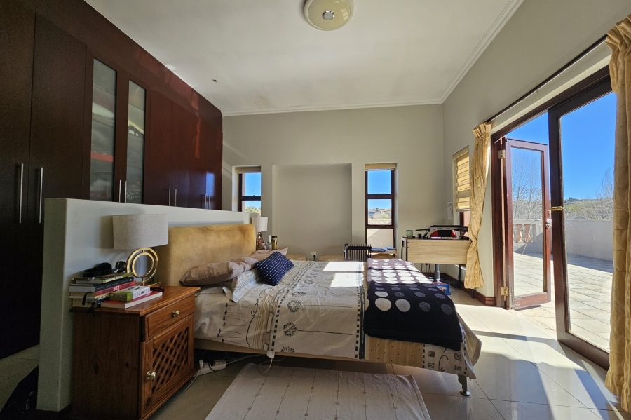 To Let 4 Bedroom Property for Rent in Blue Valley Golf Estate Gauteng
