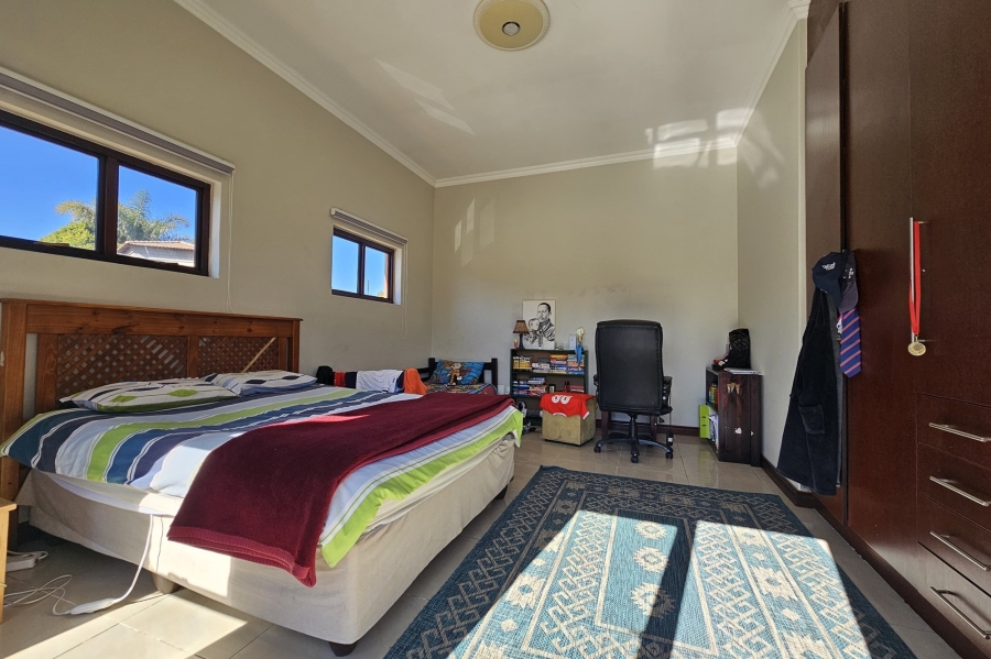 To Let 4 Bedroom Property for Rent in Blue Valley Golf Estate Gauteng