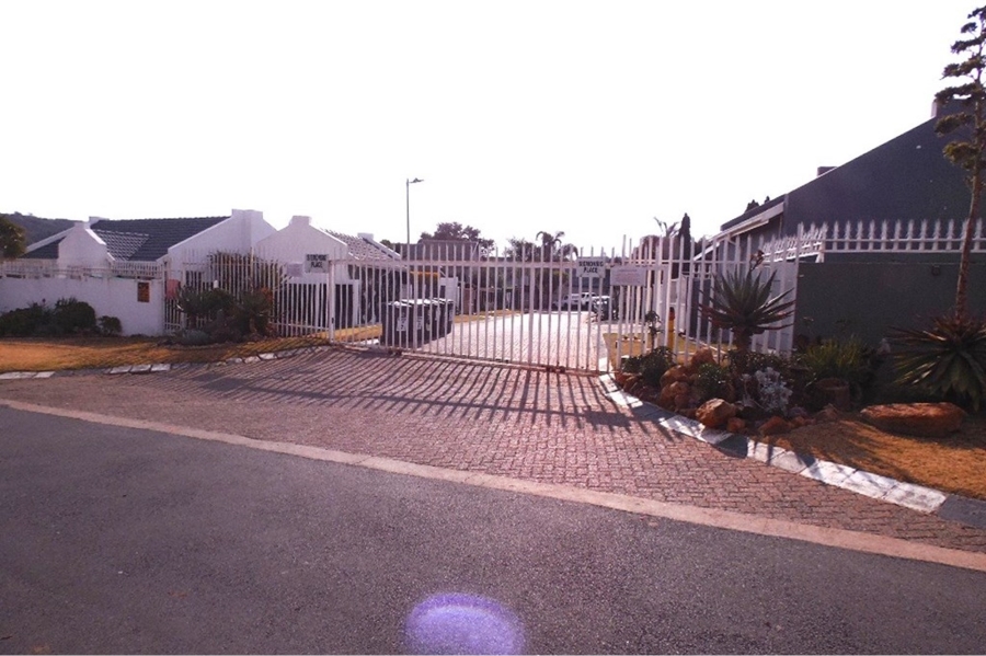 3 Bedroom Property for Sale in Mulbarton Gauteng