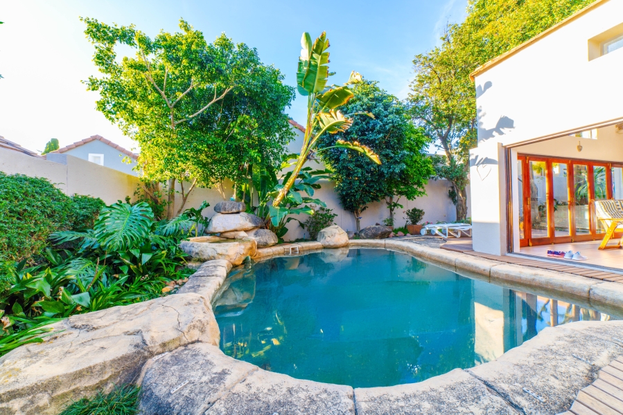 3 Bedroom Property for Sale in Cedar Lakes Gauteng