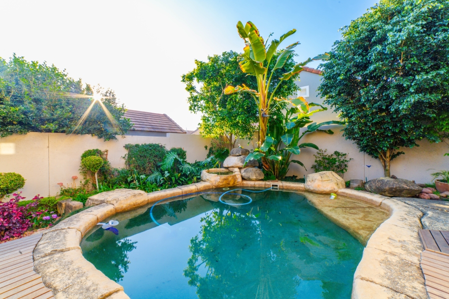 3 Bedroom Property for Sale in Cedar Lakes Gauteng