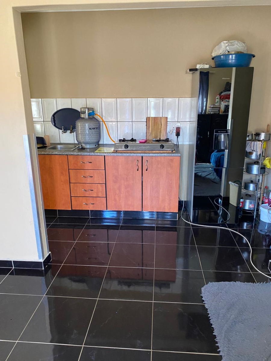 1 Bedroom Property for Sale in Vosloorus Ext 31 Gauteng