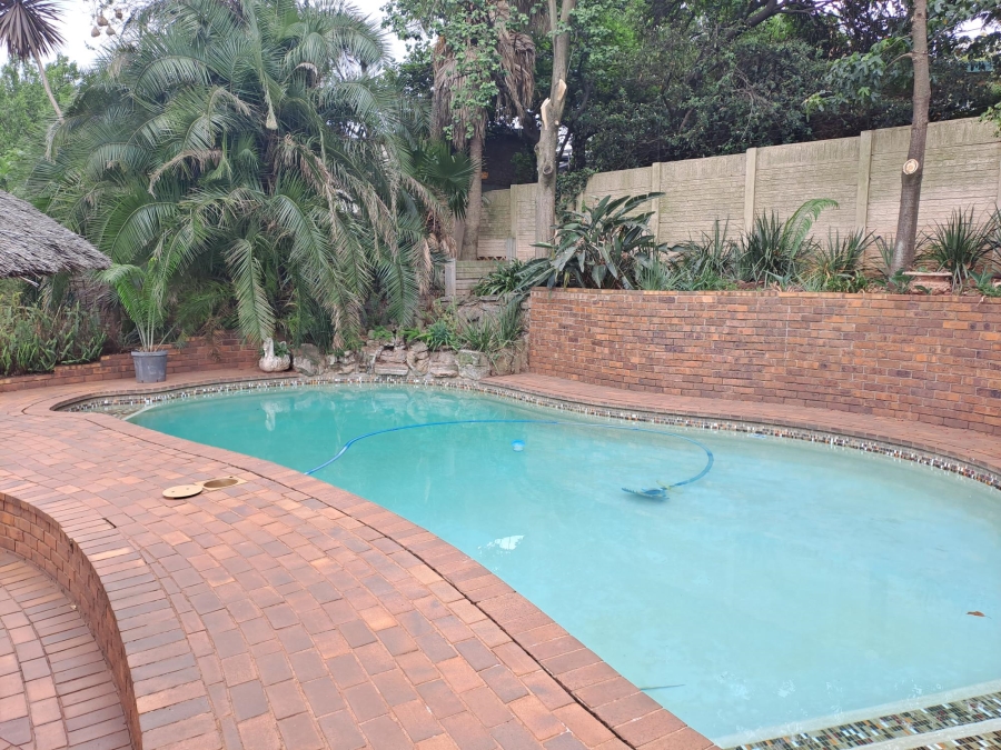 To Let 3 Bedroom Property for Rent in Wilro Park Gauteng
