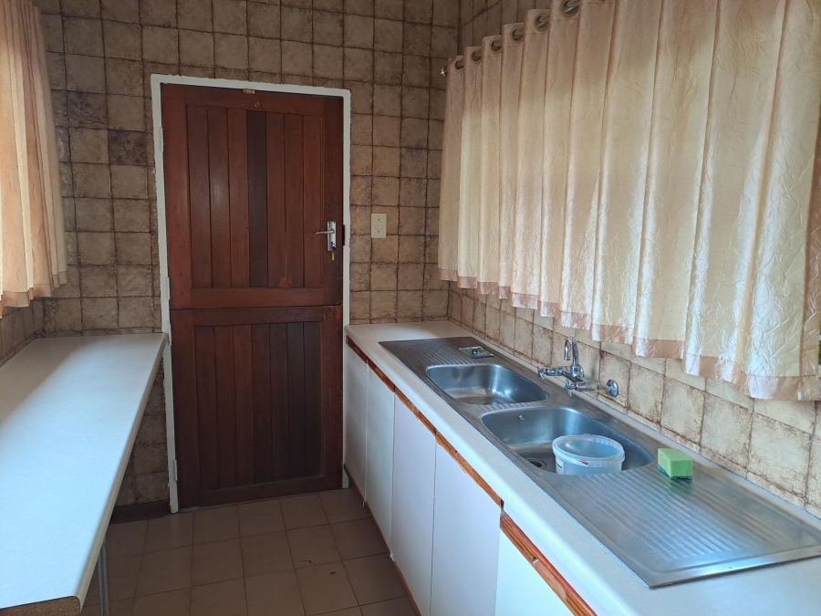 To Let 3 Bedroom Property for Rent in Wilro Park Gauteng