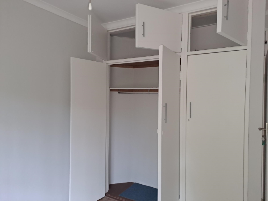 To Let 3 Bedroom Property for Rent in Wilro Park Gauteng