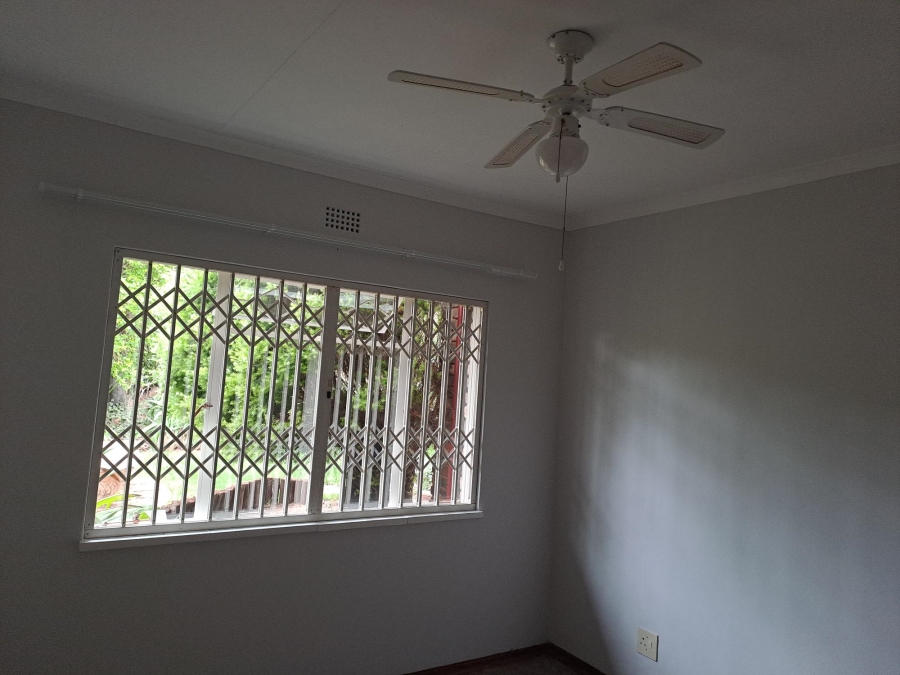 To Let 3 Bedroom Property for Rent in Wilro Park Gauteng