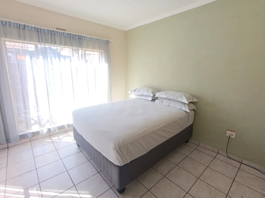 3 Bedroom Property for Sale in Verwoerdpark Gauteng