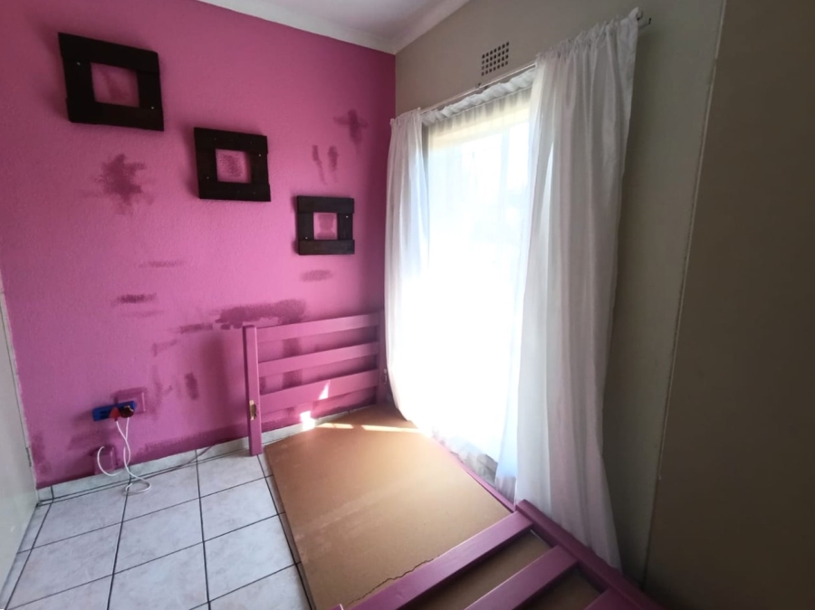 3 Bedroom Property for Sale in Verwoerdpark Gauteng