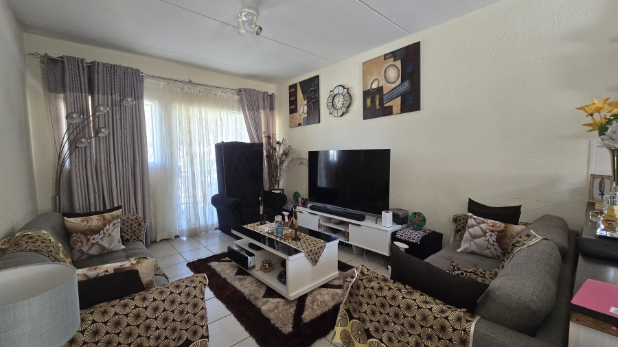2 Bedroom Property for Sale in Halfway Gardens Gauteng