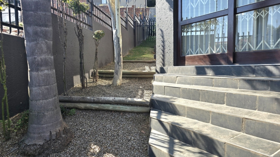 To Let 4 Bedroom Property for Rent in Waterkloof Ridge Gauteng