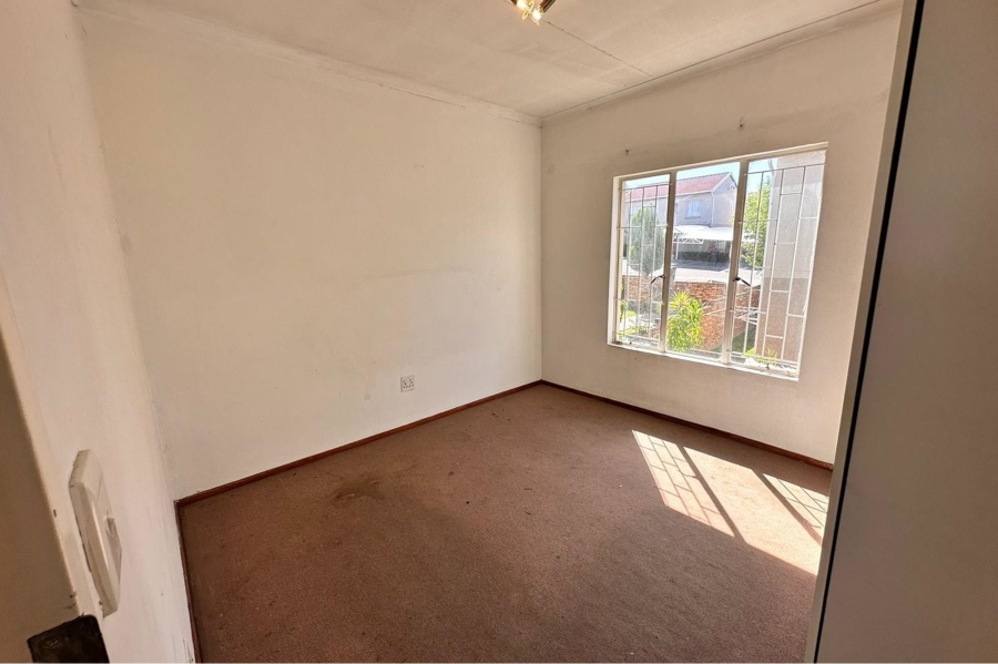 To Let 2 Bedroom Property for Rent in North Riding Gauteng