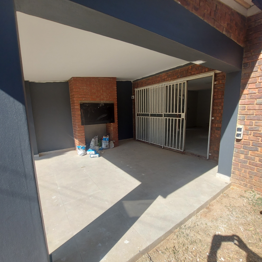 3 Bedroom Property for Sale in Moreleta Park Gauteng