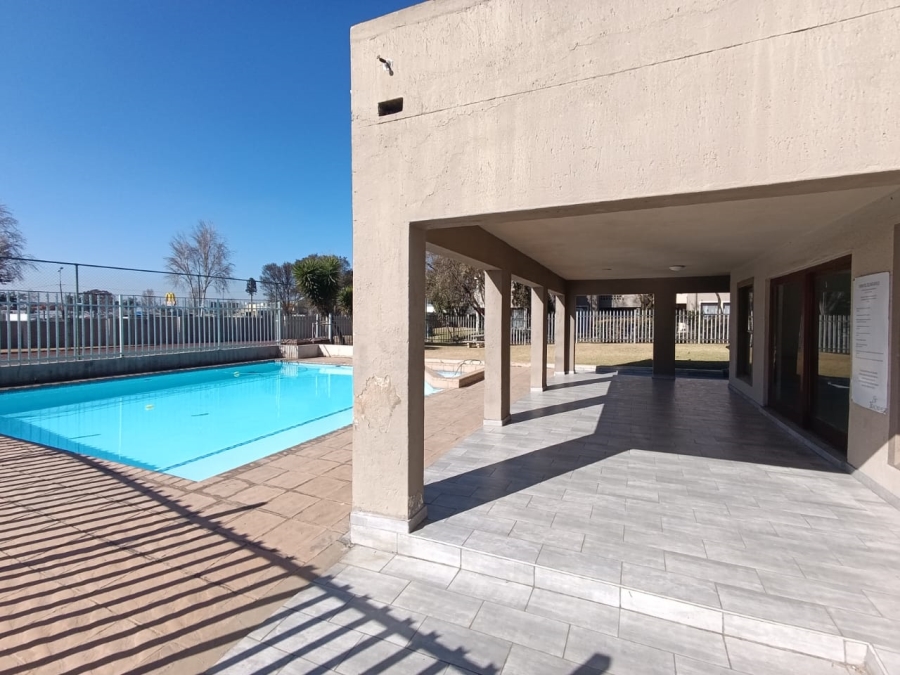 2 Bedroom Property for Sale in New Market Park Gauteng