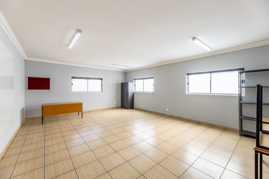 8 Bedroom Property for Sale in Bryanston Gauteng