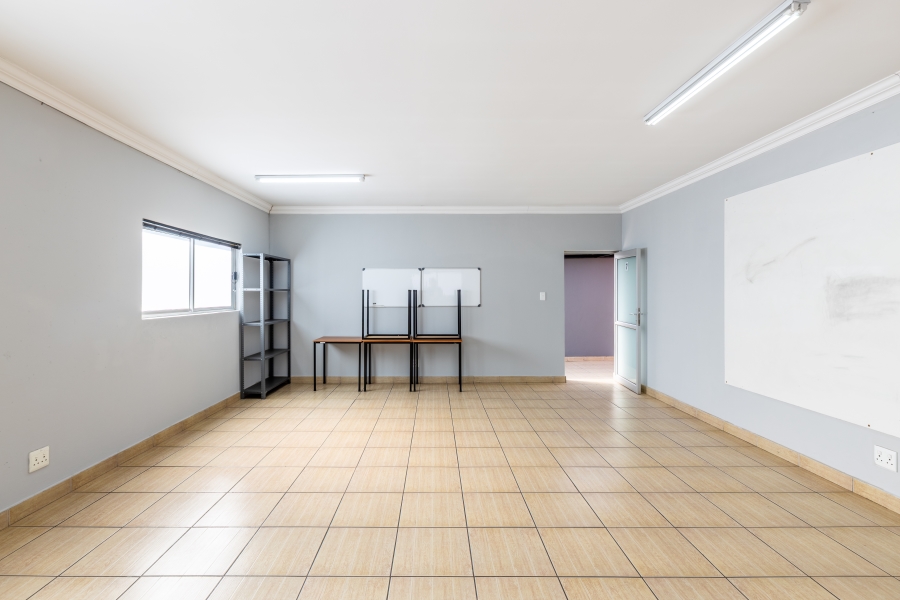 8 Bedroom Property for Sale in Bryanston Gauteng