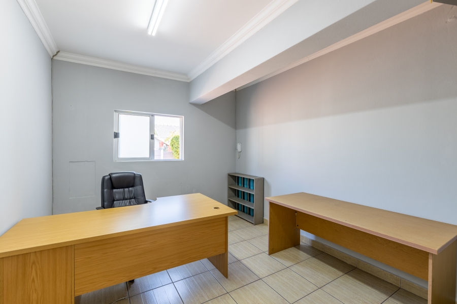 8 Bedroom Property for Sale in Bryanston Gauteng