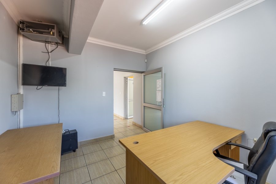 8 Bedroom Property for Sale in Bryanston Gauteng