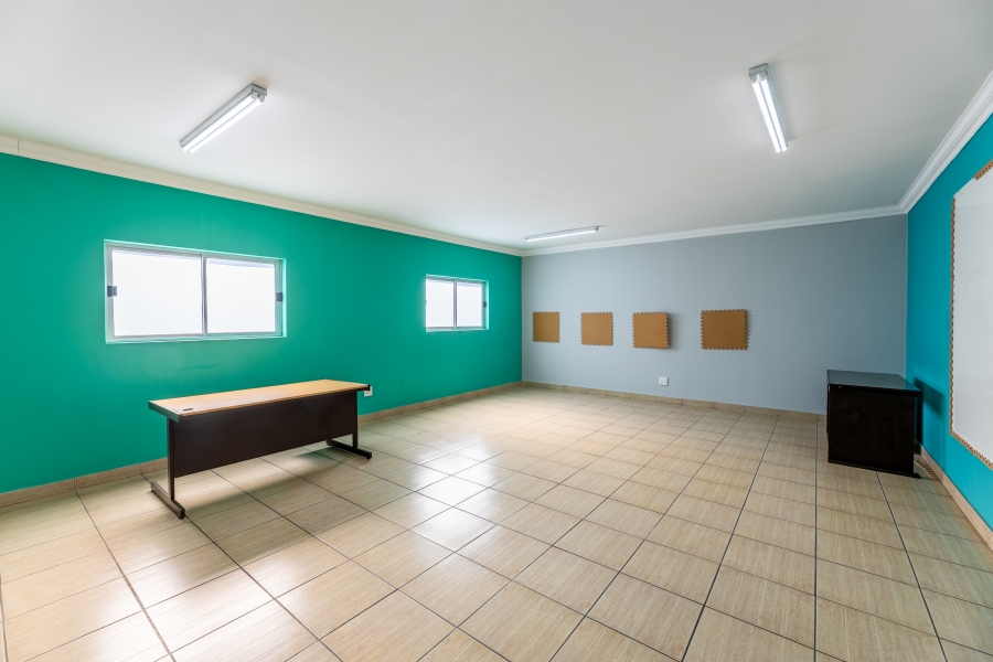 8 Bedroom Property for Sale in Bryanston Gauteng