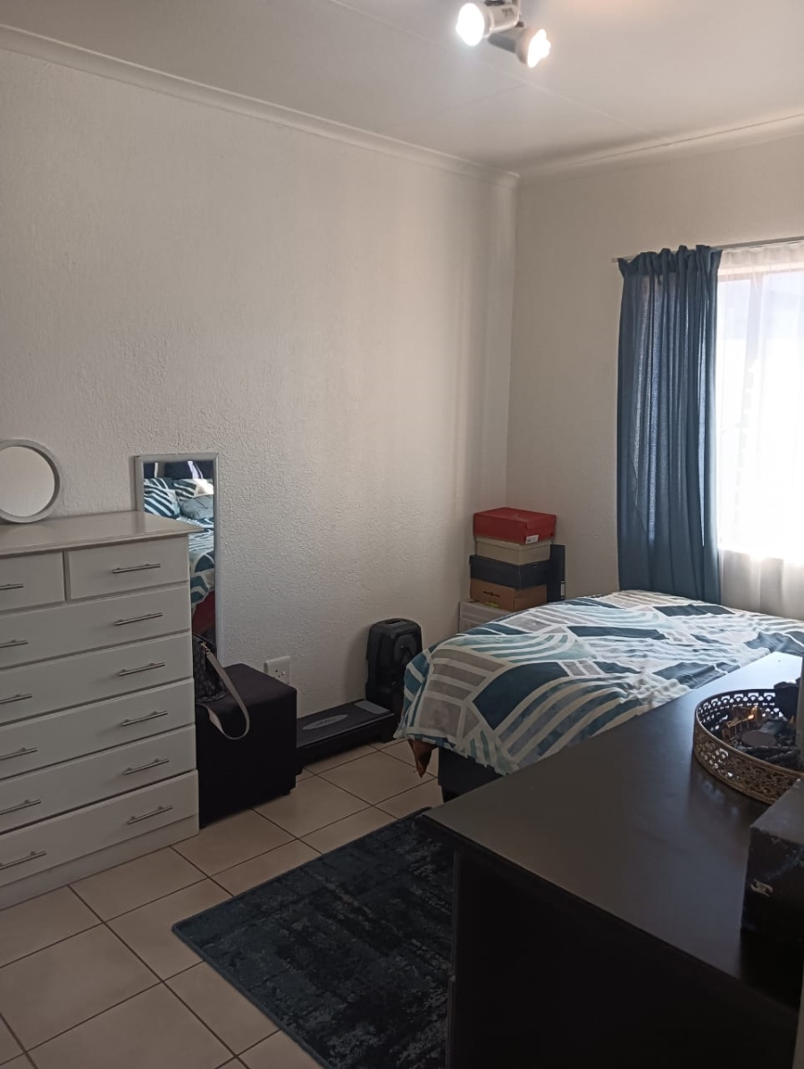 1 Bedroom Property for Sale in Halfway Gardens Gauteng