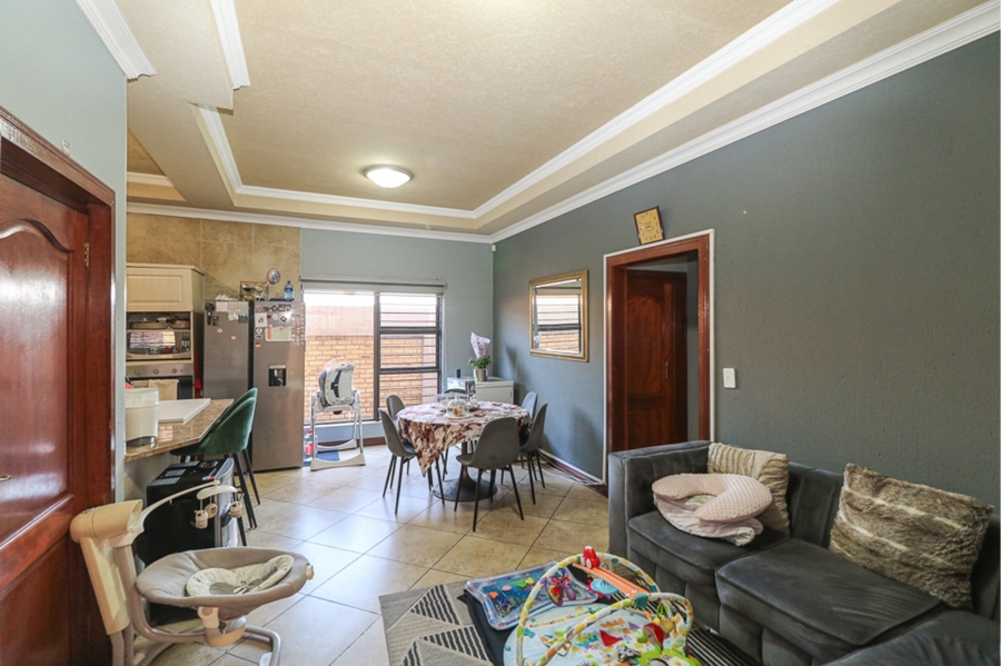 2 Bedroom Property for Sale in Ravenswood Gauteng
