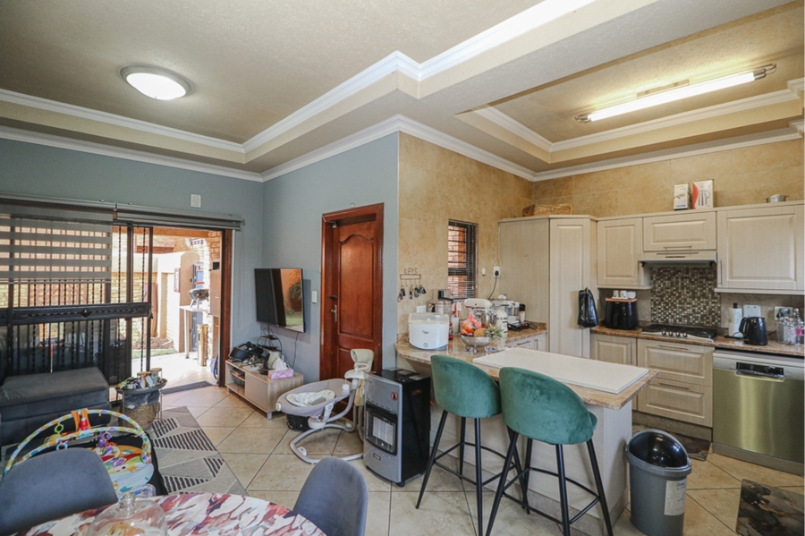 2 Bedroom Property for Sale in Ravenswood Gauteng