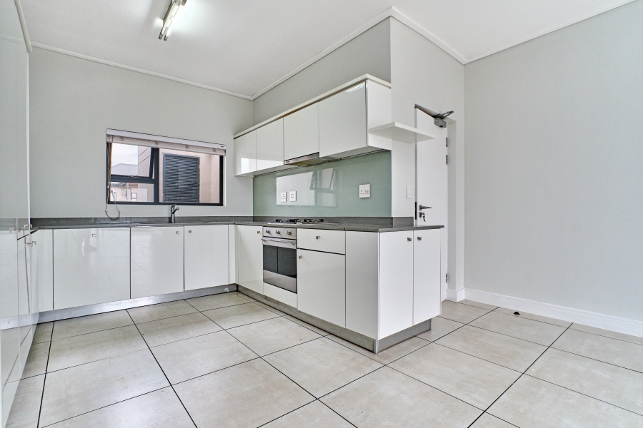 To Let 2 Bedroom Property for Rent in The Polofields Gauteng