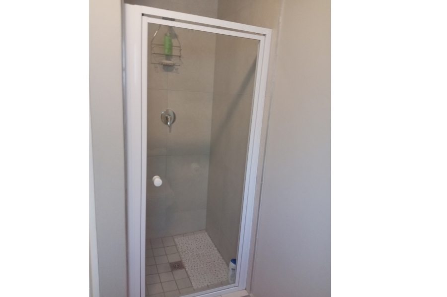 To Let 2 Bedroom Property for Rent in Midridge Park Gauteng