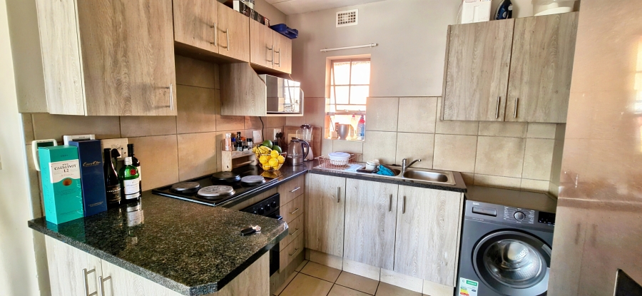 2 Bedroom Property for Sale in Montana Tuine Gauteng