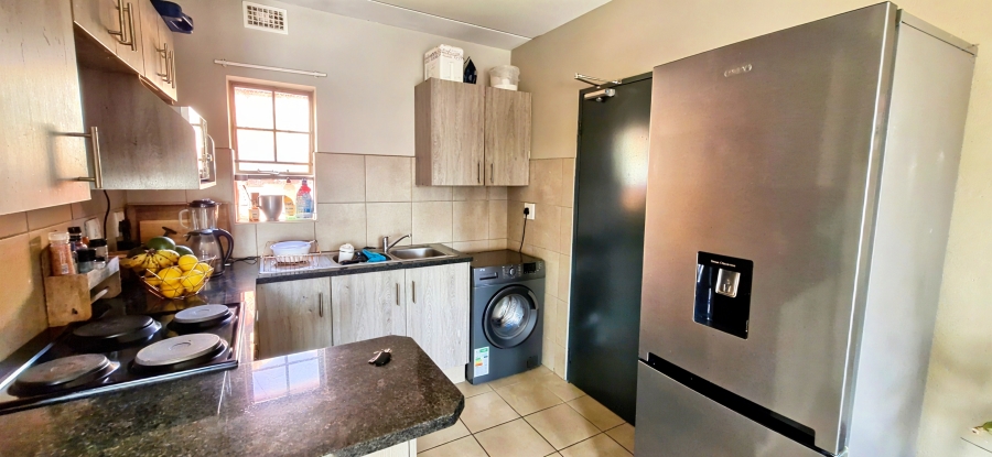 2 Bedroom Property for Sale in Montana Tuine Gauteng