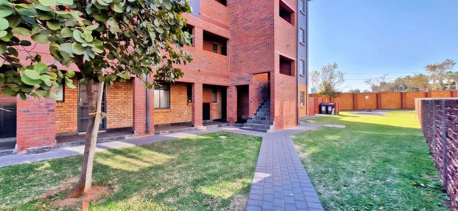 2 Bedroom Property for Sale in Montana Tuine Gauteng