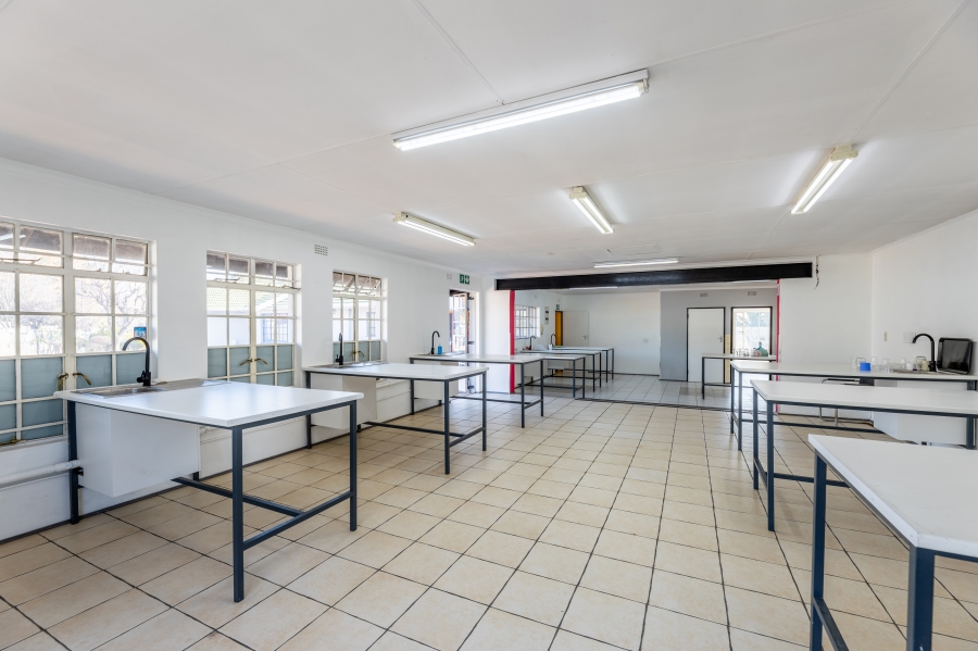 7 Bedroom Property for Sale in Bryanston Gauteng