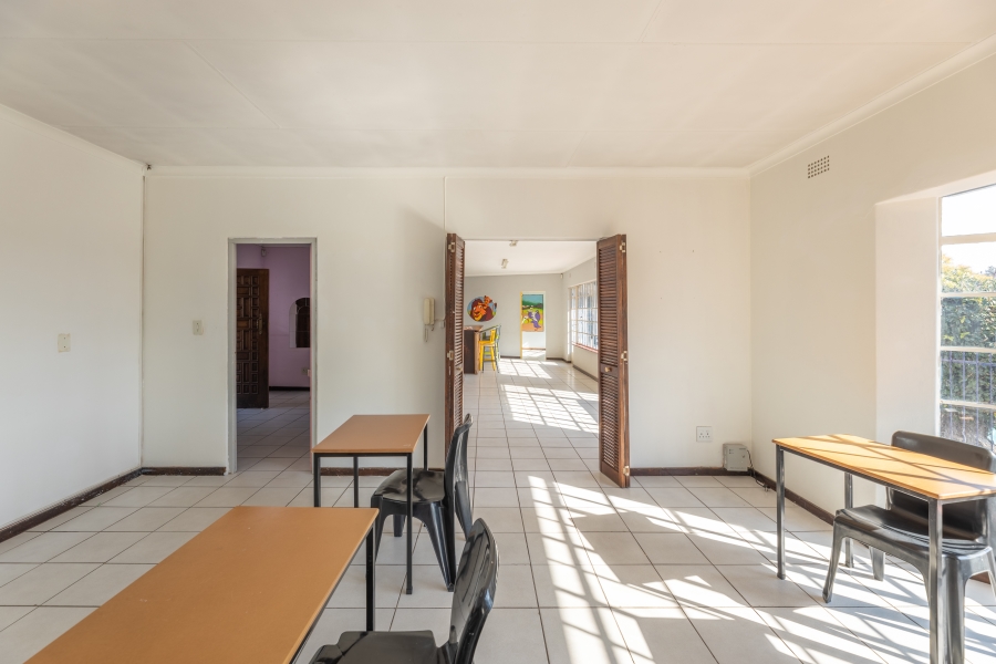 7 Bedroom Property for Sale in Bryanston Gauteng