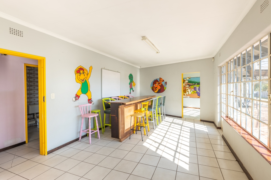 7 Bedroom Property for Sale in Bryanston Gauteng