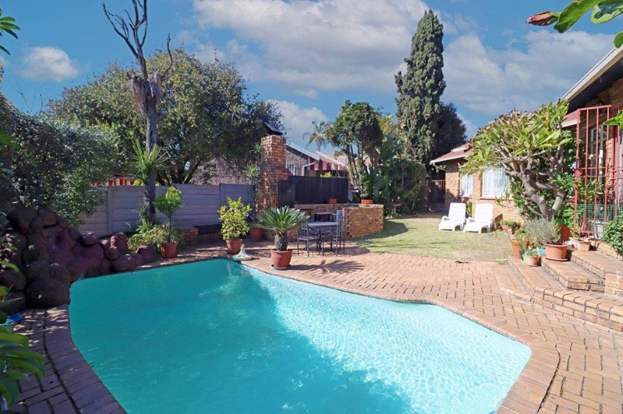 3 Bedroom Property for Sale in Marais Steyn Park Gauteng
