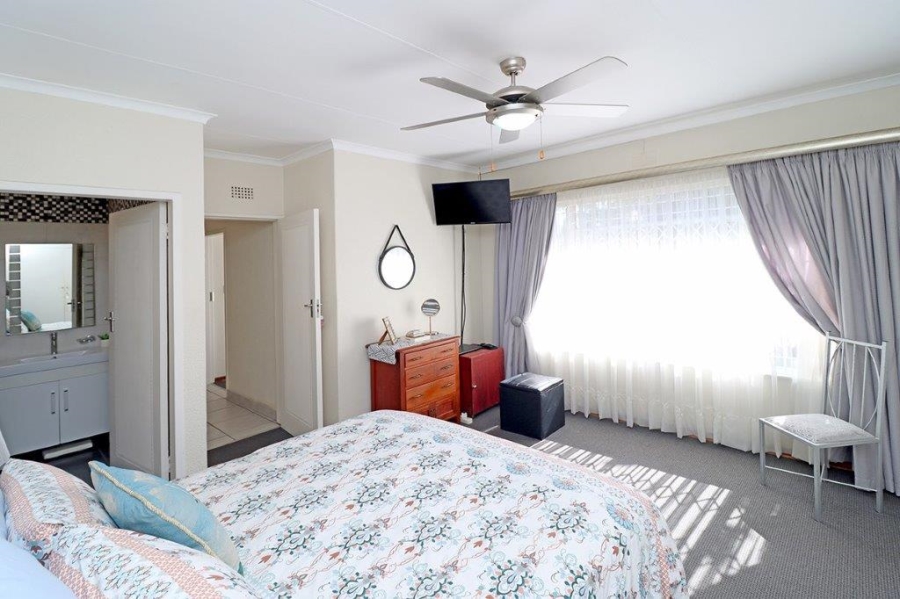 3 Bedroom Property for Sale in Marais Steyn Park Gauteng