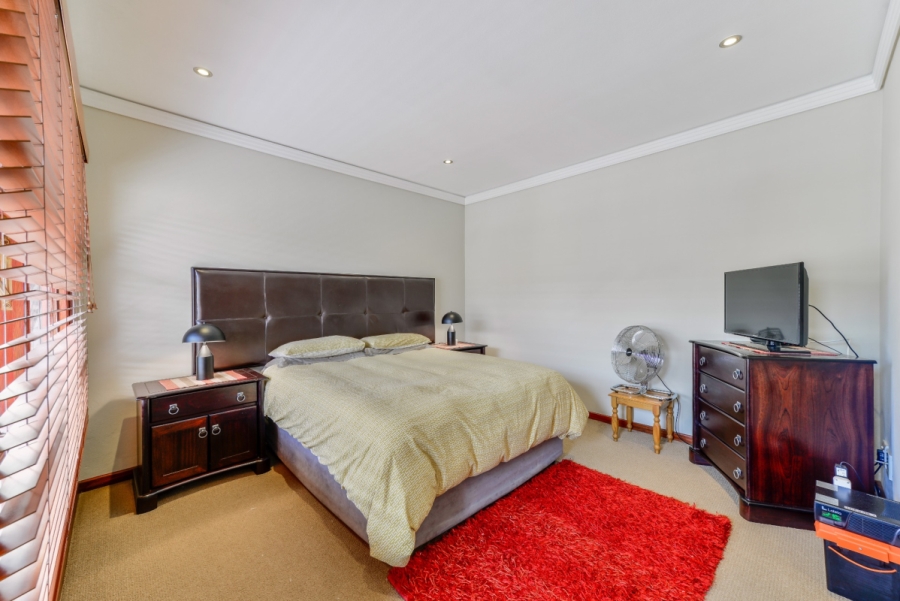 2 Bedroom Property for Sale in Bedfordview Gauteng