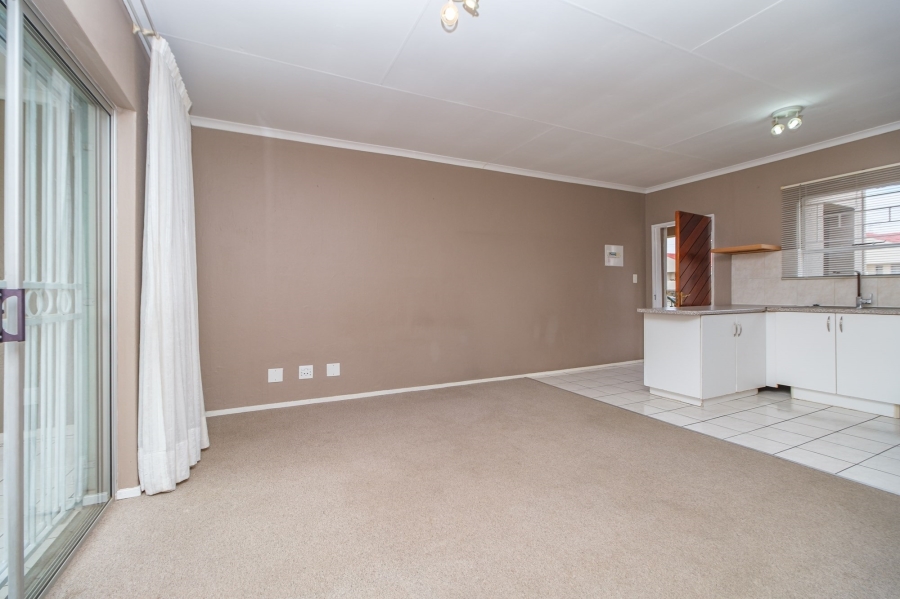 2 Bedroom Property for Sale in Wilgeheuwel Gauteng