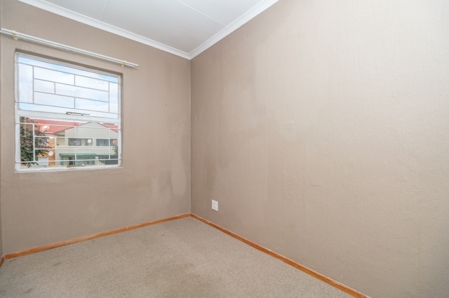 2 Bedroom Property for Sale in Wilgeheuwel Gauteng