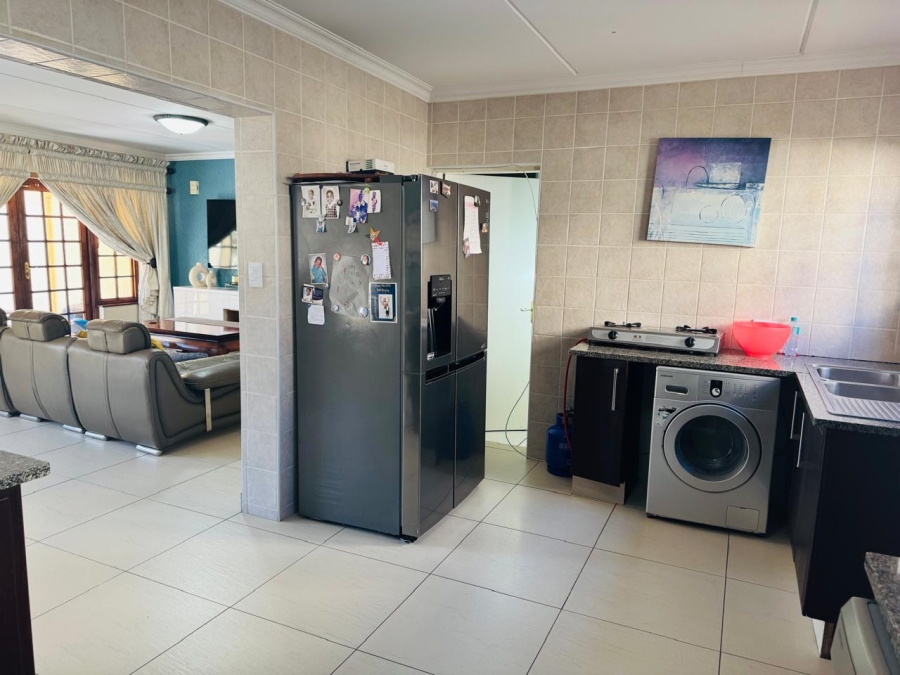 To Let 3 Bedroom Property for Rent in Noordwyk Gauteng