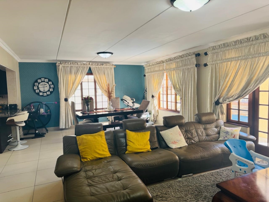 To Let 3 Bedroom Property for Rent in Noordwyk Gauteng