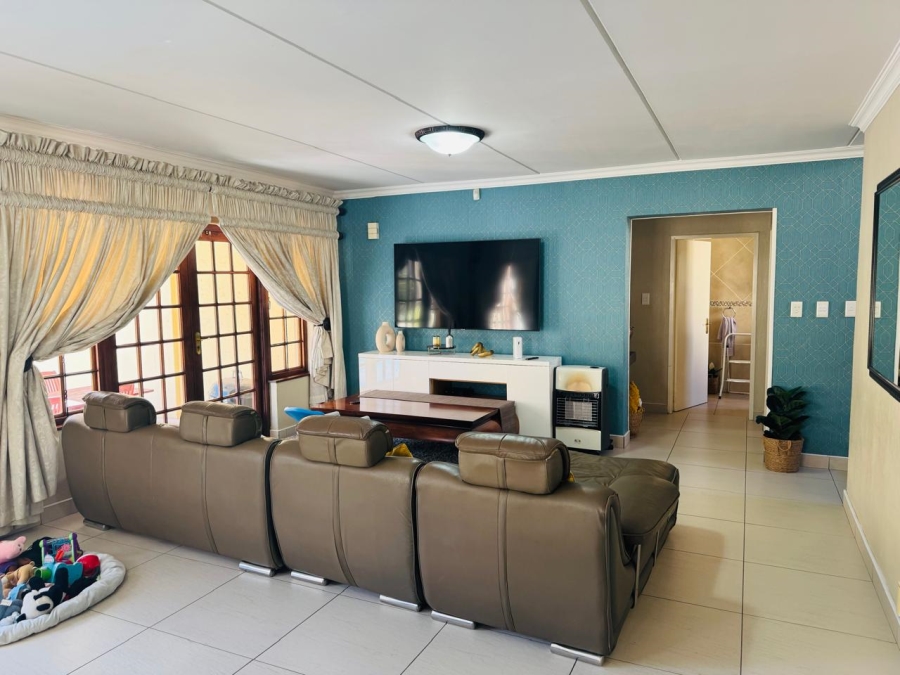To Let 3 Bedroom Property for Rent in Noordwyk Gauteng