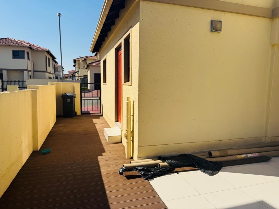 To Let 3 Bedroom Property for Rent in Noordwyk Gauteng