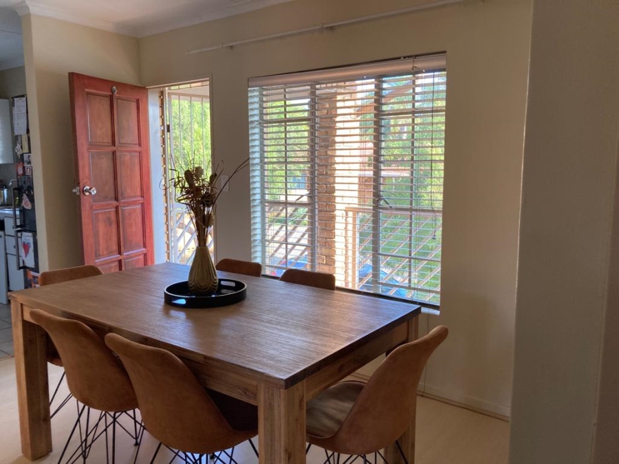 To Let 2 Bedroom Property for Rent in Garsfontein Gauteng