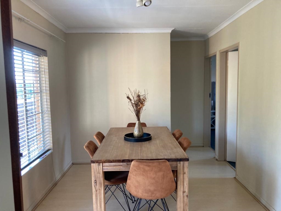To Let 2 Bedroom Property for Rent in Garsfontein Gauteng