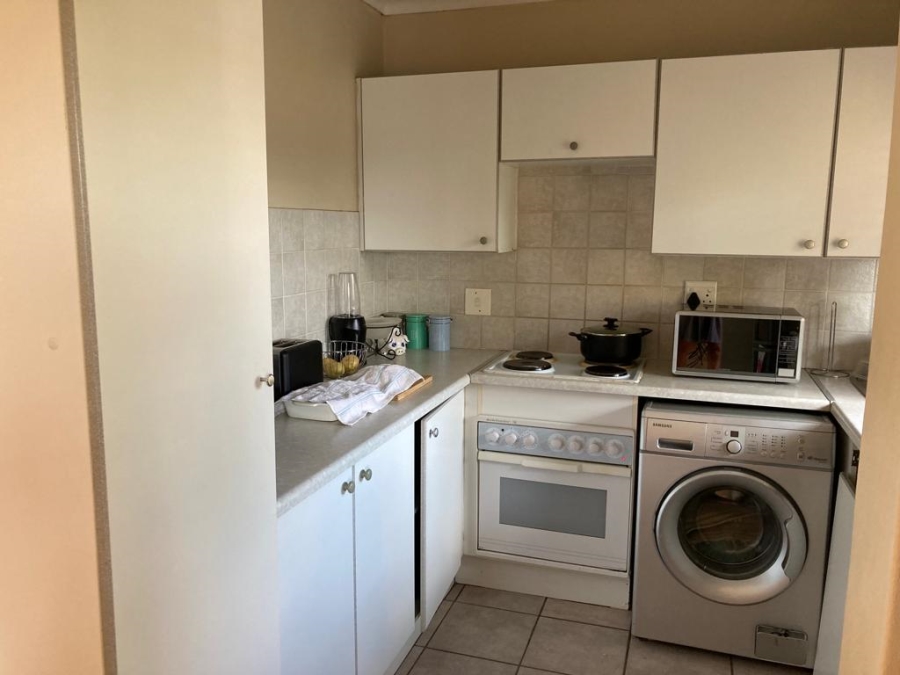 To Let 2 Bedroom Property for Rent in Garsfontein Gauteng