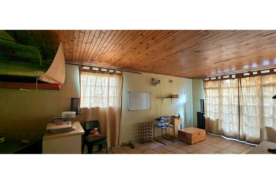 3 Bedroom Property for Sale in Brackendowns Gauteng