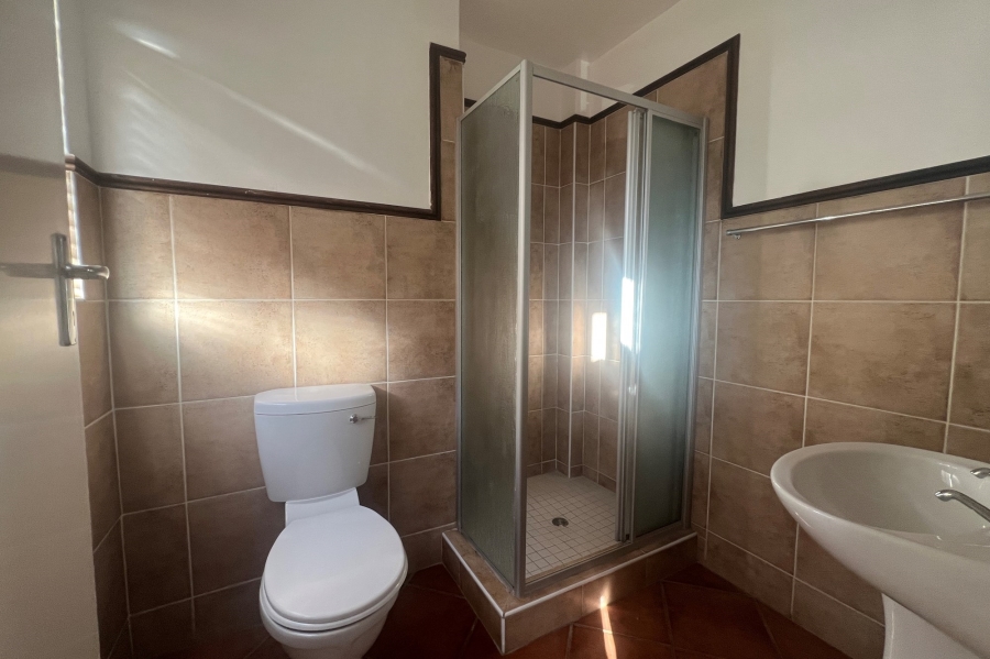 To Let 2 Bedroom Property for Rent in Die Hoewes Gauteng