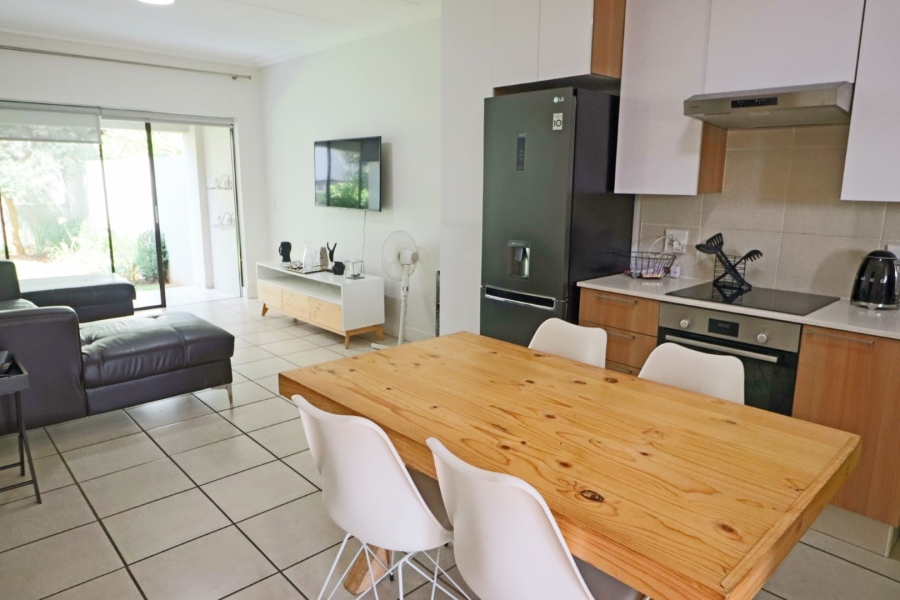 To Let 2 Bedroom Property for Rent in Bryanston Gauteng