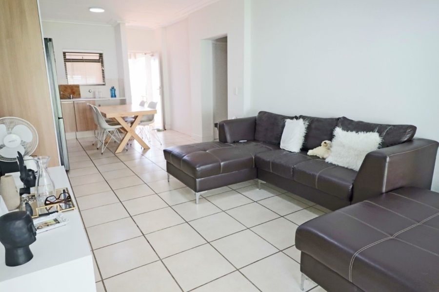 To Let 2 Bedroom Property for Rent in Bryanston Gauteng