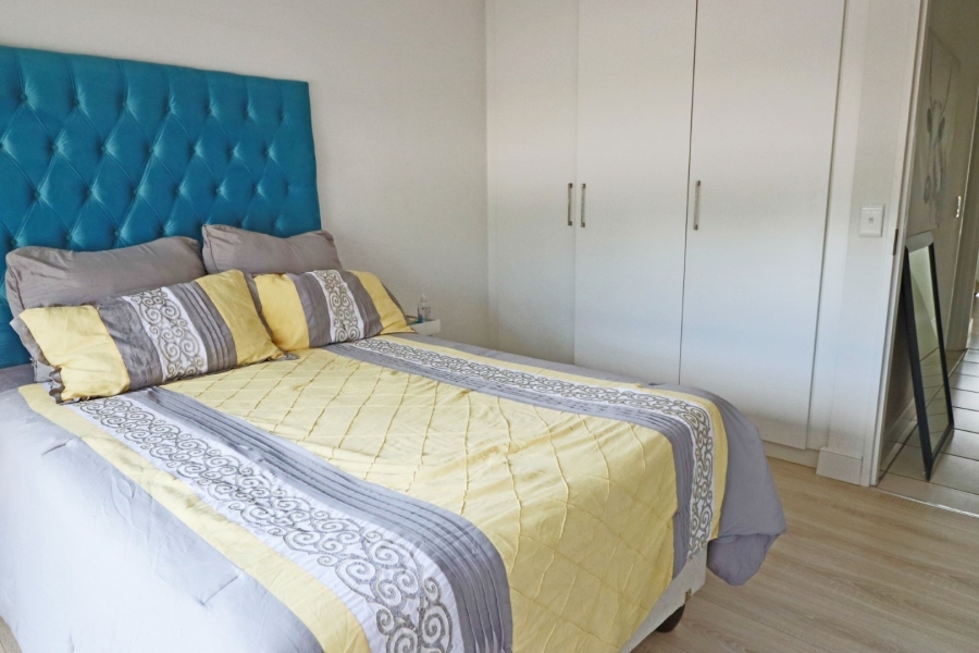 To Let 2 Bedroom Property for Rent in Bryanston Gauteng